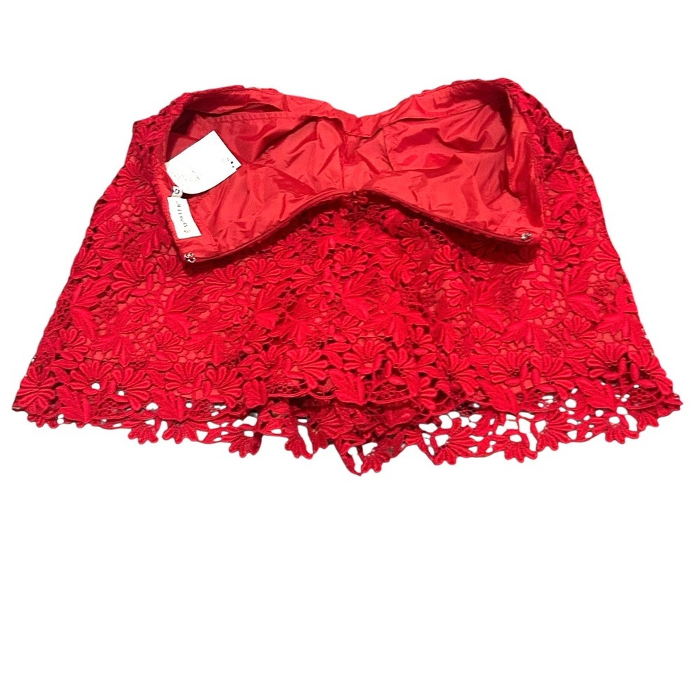 MONCLER High Waist Lace Floral Eyelet Resort Shorts - Picture 4 of 8